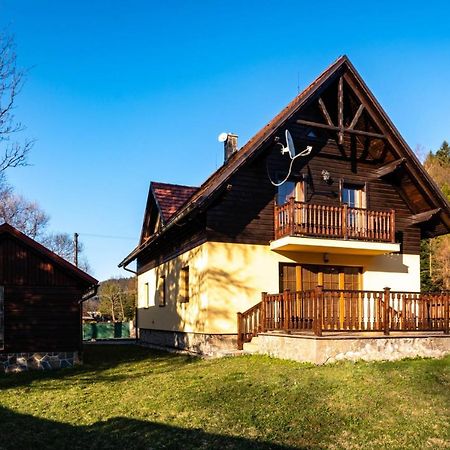 Chalupa Josta - 4 Spalne - 3 Kupelne - Kryty Altanok - Skibus Zastavka - Wifi Vígľaš Exterior photo